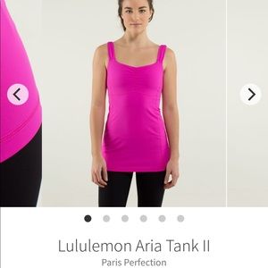 NWOT Lululemon Aria Tank size 6
